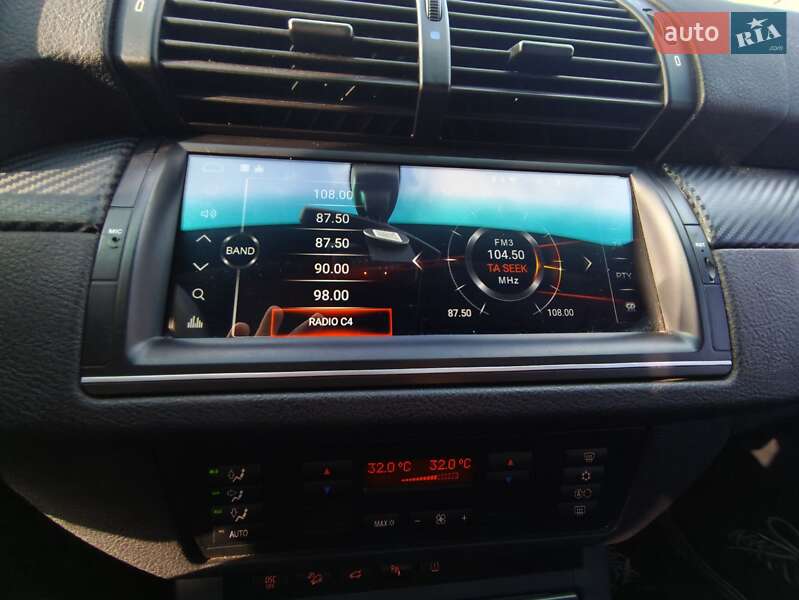 Внедорожник / Кроссовер BMW X5 2004 в Черновцах