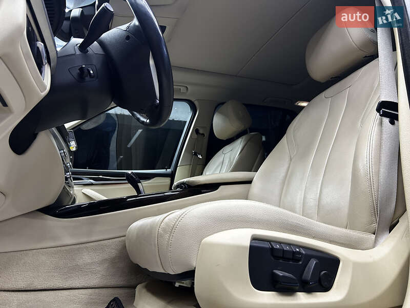 Позашляховик / Кросовер BMW X5 2014 в Чернівцях