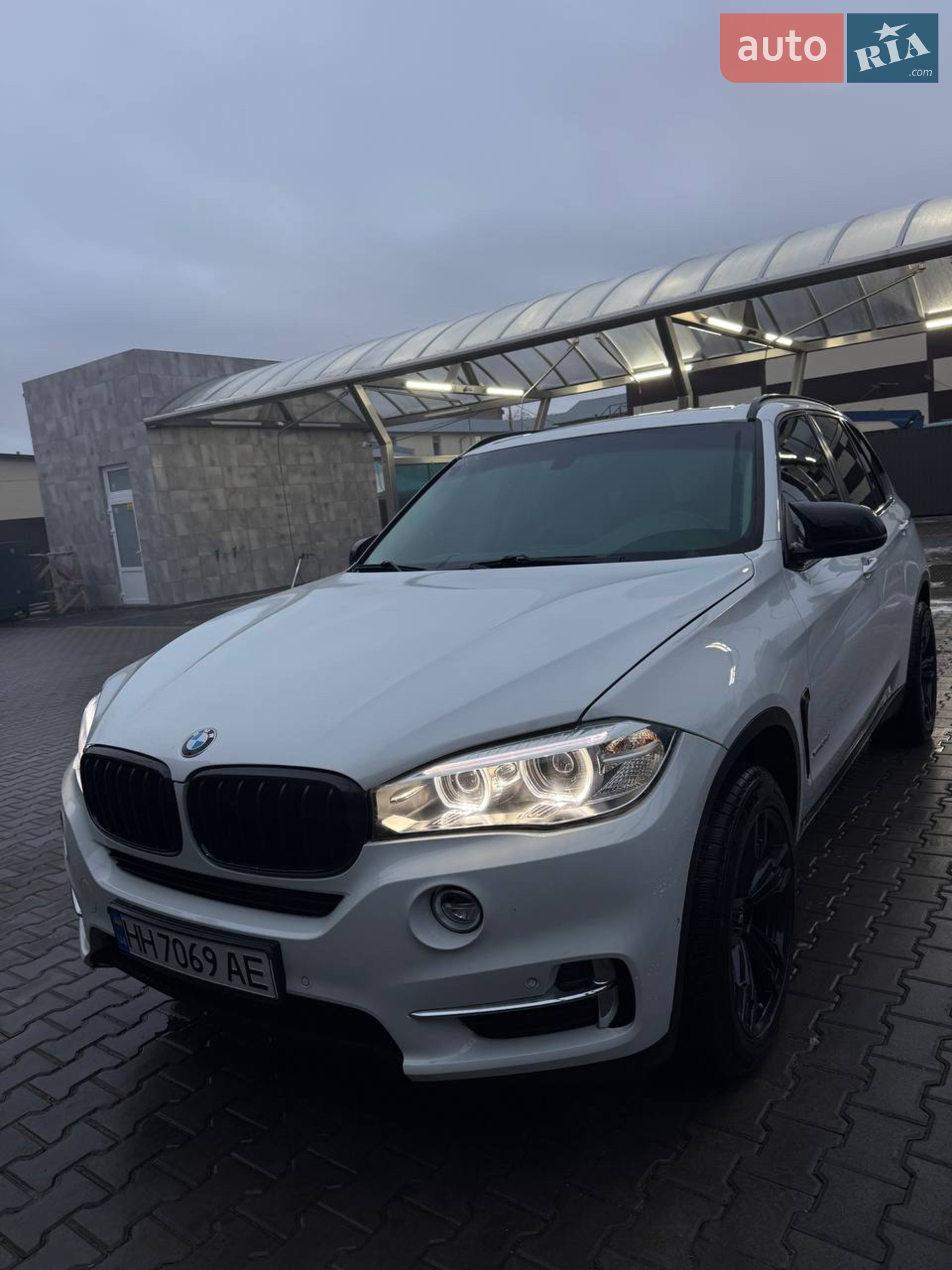 2017 BMW X5 - мініатюра 2