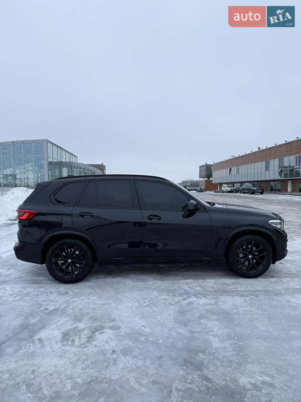 Позашляховик / Кросовер BMW X5 2019 в Києві фото 8 Позашляховик / Кросовер BMW X5 2019 в Києві