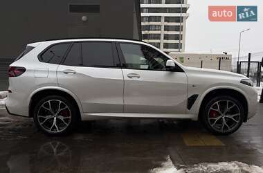 Внедорожник / Кроссовер BMW X5 2023 в Киеве