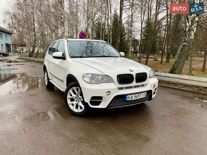 Внедорожник / Кроссовер BMW X5 2013 в Малине