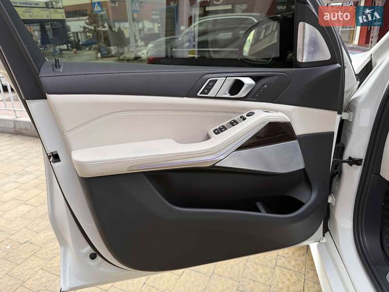 Внедорожник / Кроссовер BMW X5 2020 в Львове