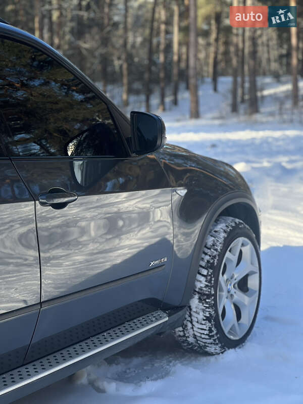 Позашляховик / Кросовер BMW X5 2010 в Києві