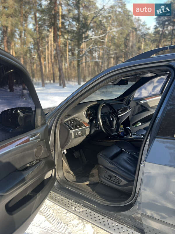Позашляховик / Кросовер BMW X5 2010 в Києві