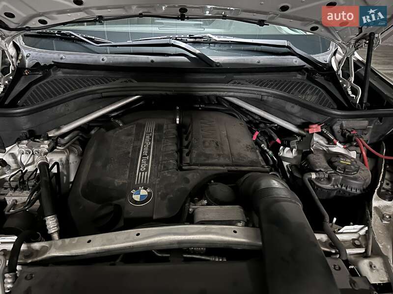 Внедорожник / Кроссовер BMW X5 2015 в Киеве