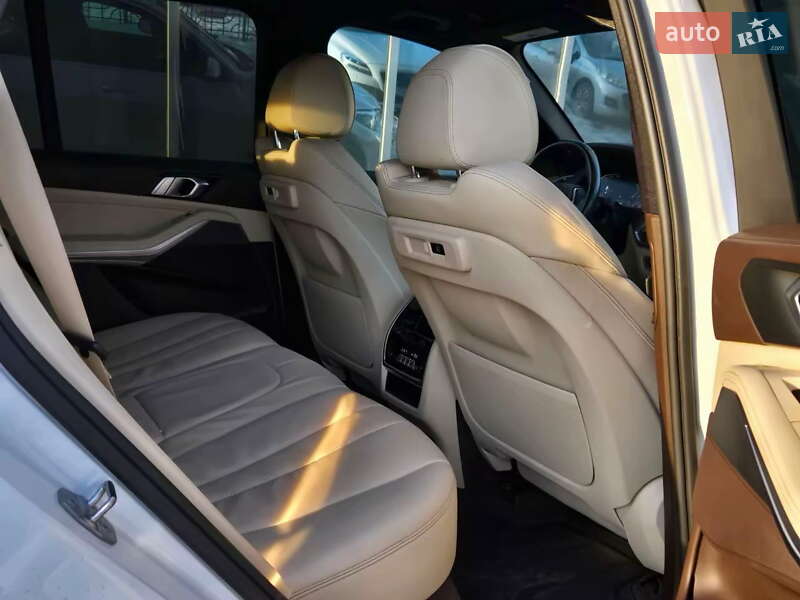 Позашляховик / Кросовер BMW X5 2019 в Києві фото 22 Позашляховик / Кросовер BMW X5 2019 в Києві