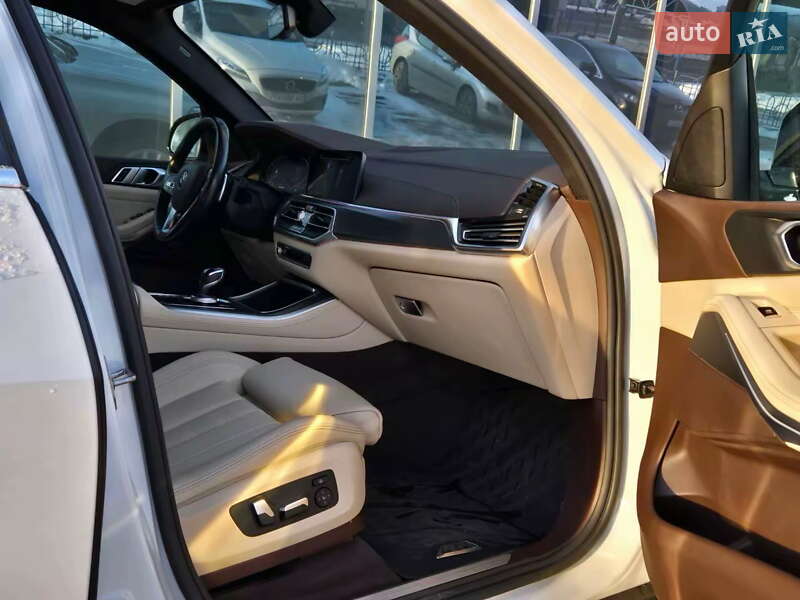 Позашляховик / Кросовер BMW X5 2019 в Києві фото 27 Позашляховик / Кросовер BMW X5 2019 в Києві