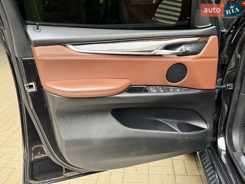 Внедорожник / Кроссовер BMW X5 2015 в Киеве