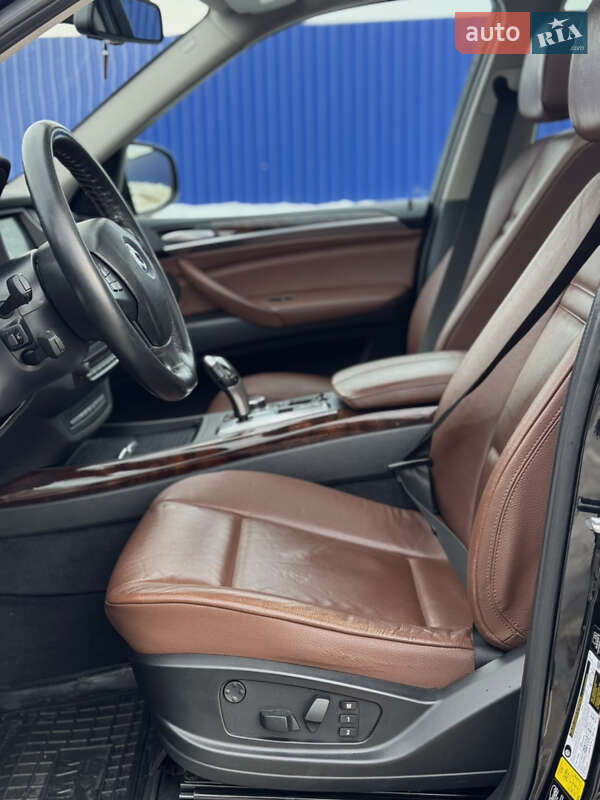 Внедорожник / Кроссовер BMW X5 2013 в Калуше