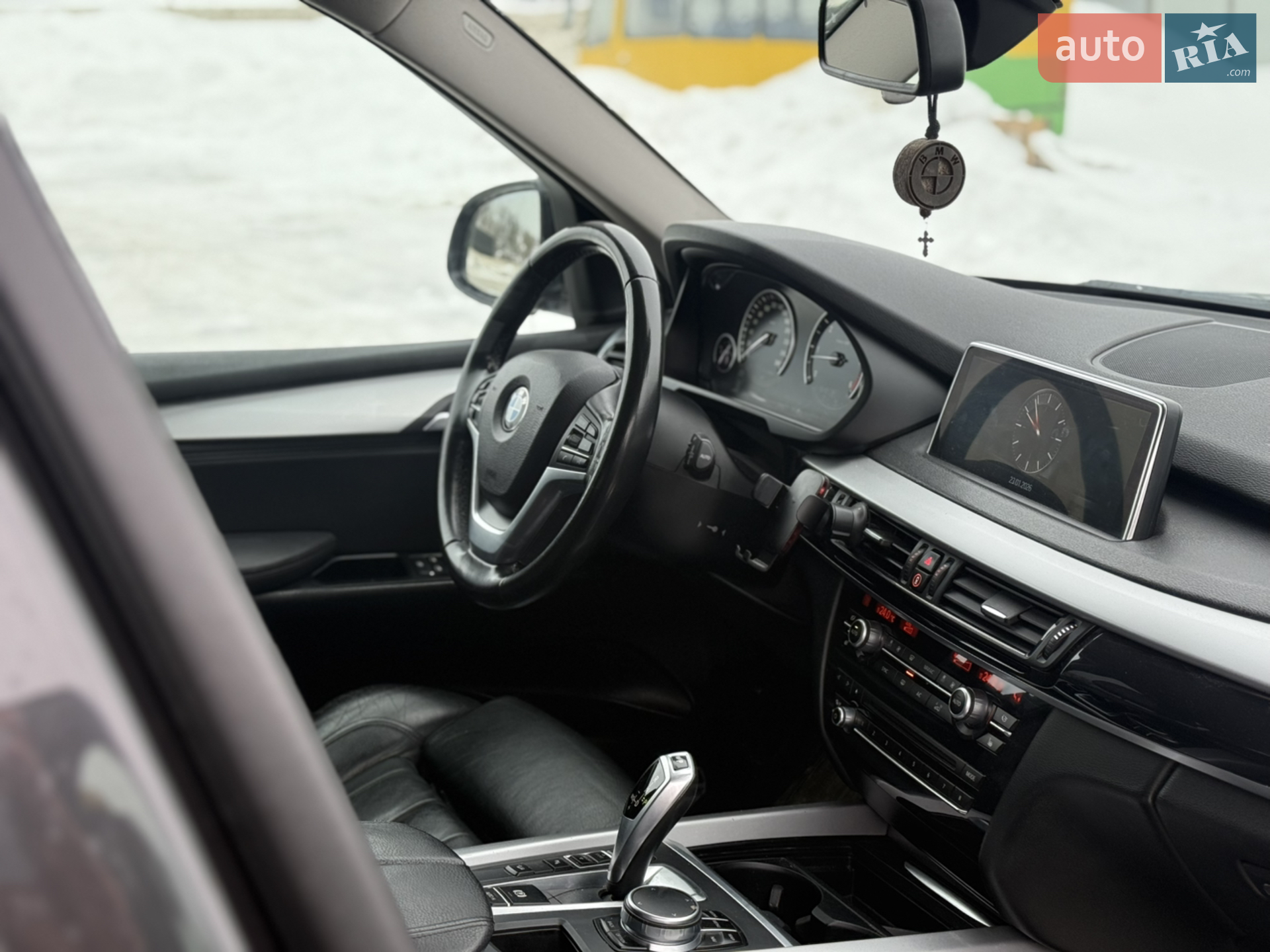 2016 BMW X5 - мініатюра 26