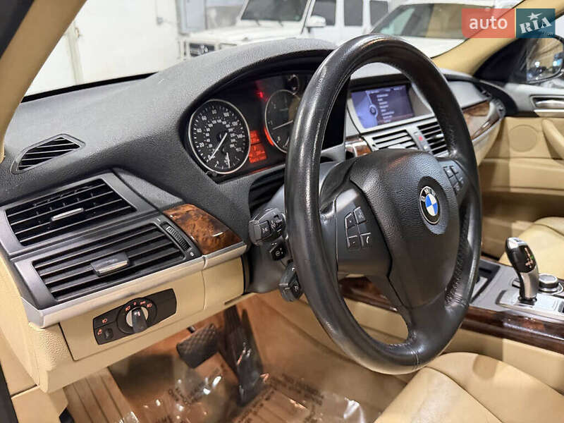Позашляховик / Кросовер BMW X5 2012 в Львові