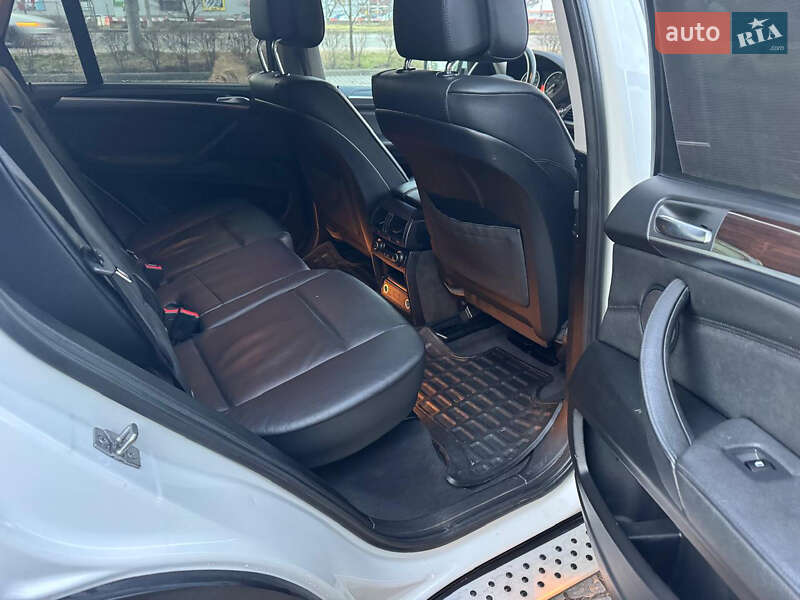 Позашляховик / Кросовер BMW X5 2012 в Одесі