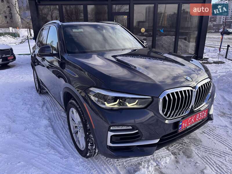 Внедорожник / Кроссовер BMW X5 2019 в Киеве