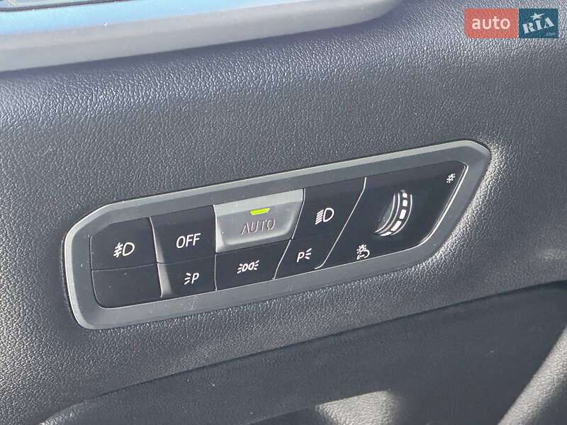 Внедорожник / Кроссовер BMW X5 2019 в Киеве