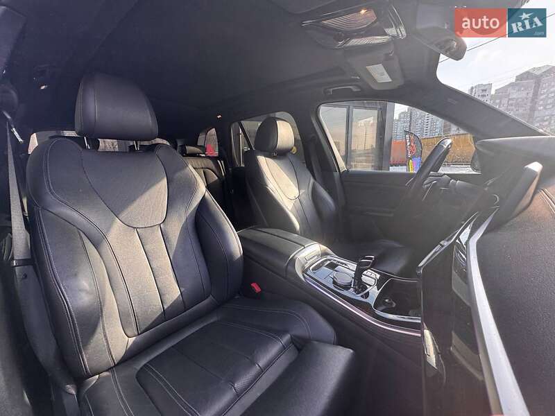 Внедорожник / Кроссовер BMW X5 2019 в Киеве