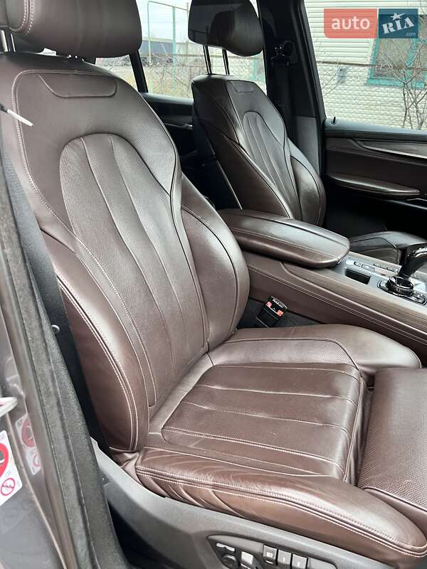 Внедорожник / Кроссовер BMW X5 2015 в Вознесенске