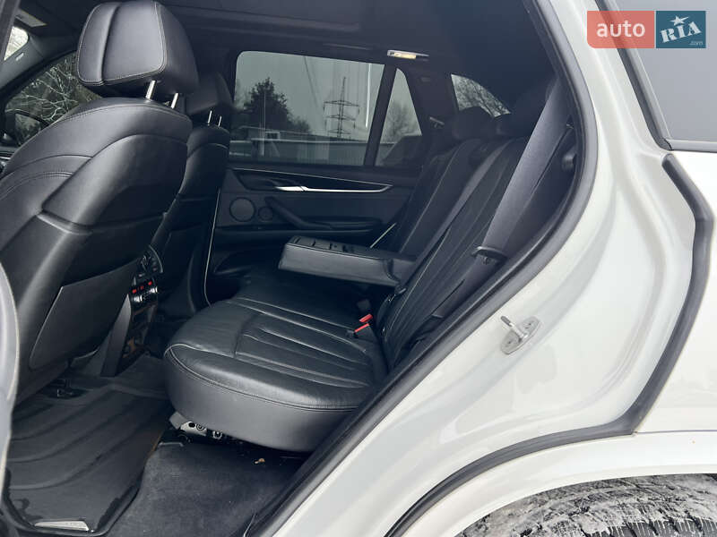 Внедорожник / Кроссовер BMW X5 2016 в Киеве