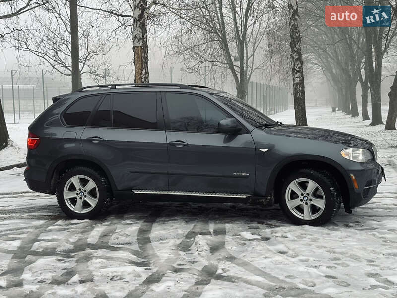Внедорожник / Кроссовер BMW X5 2011 в Киеве