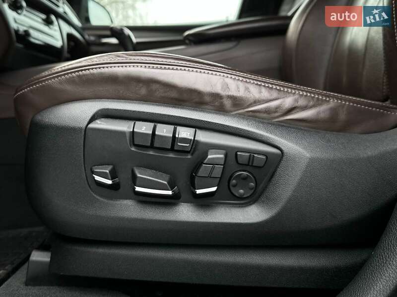 Внедорожник / Кроссовер BMW X5 2016 в Киеве