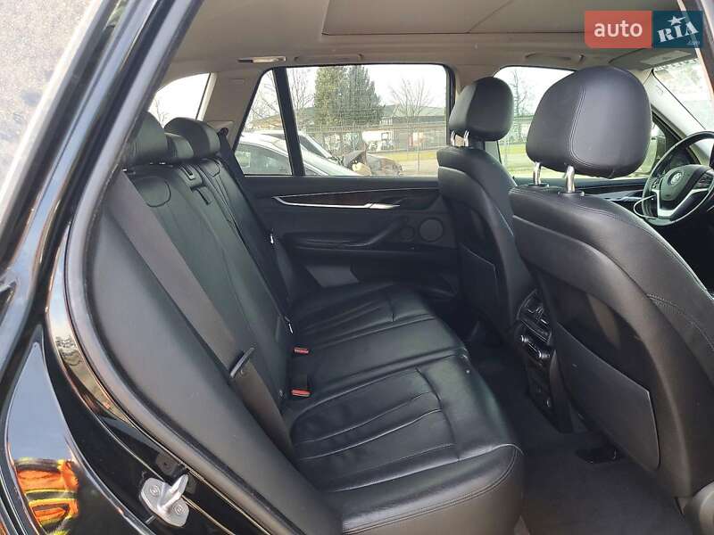 Внедорожник / Кроссовер BMW X5 2016 в Ровно