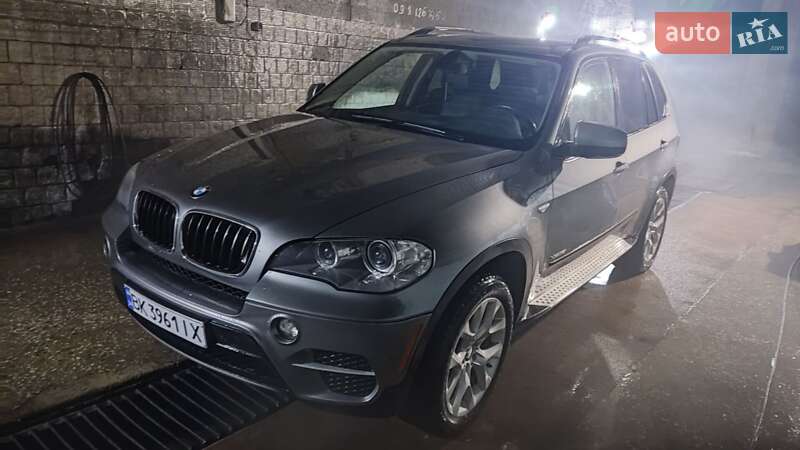 Позашляховик / Кросовер BMW X5 2012 в Рівному