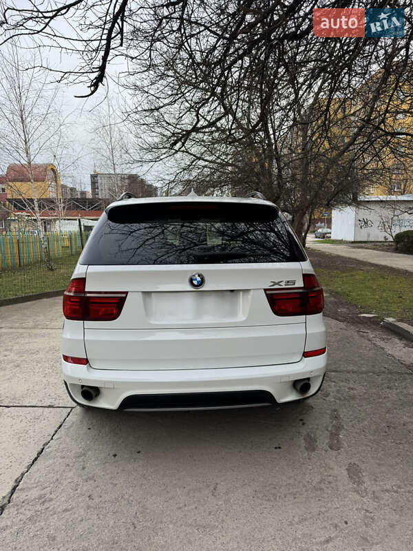 Позашляховик / Кросовер BMW X5 2012 в Ужгороді фото 4 Позашляховик / Кросовер BMW X5 2012 в Ужгороді