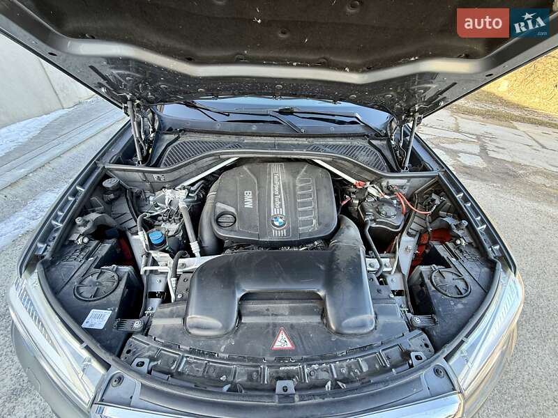 Внедорожник / Кроссовер BMW X5 2014 в Одессе