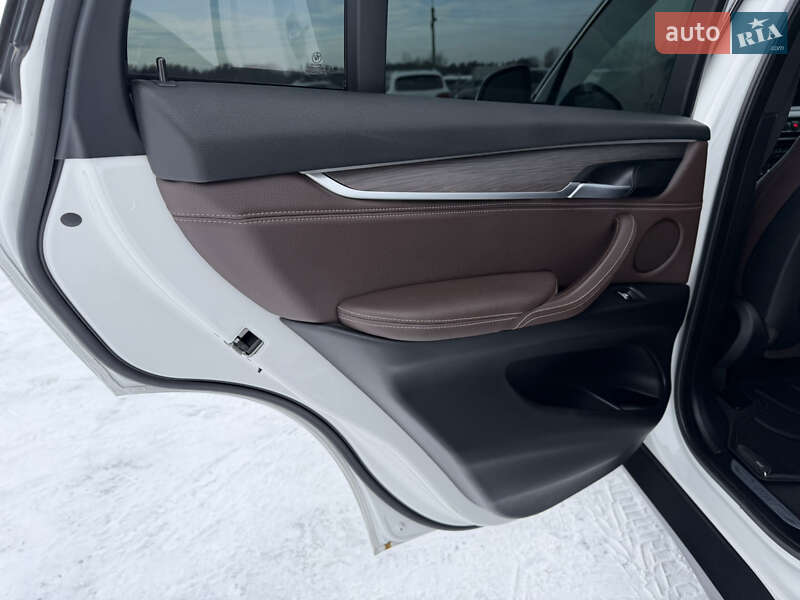 Позашляховик / Кросовер BMW X5 2017 в Києві