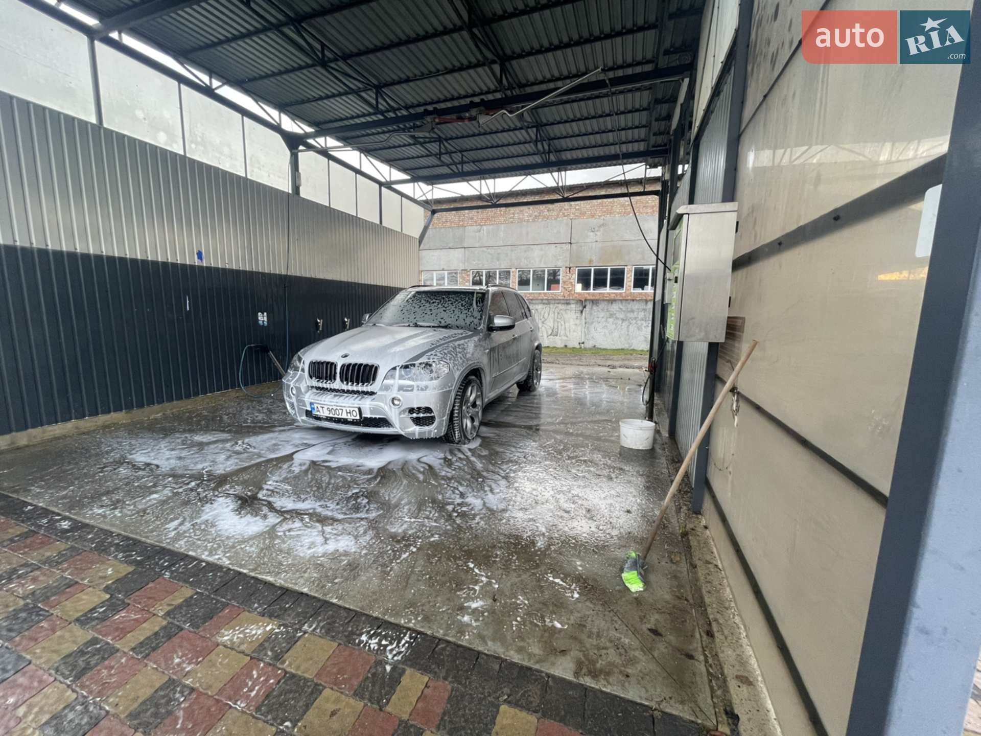 2010 BMW X5 - мініатюра 10