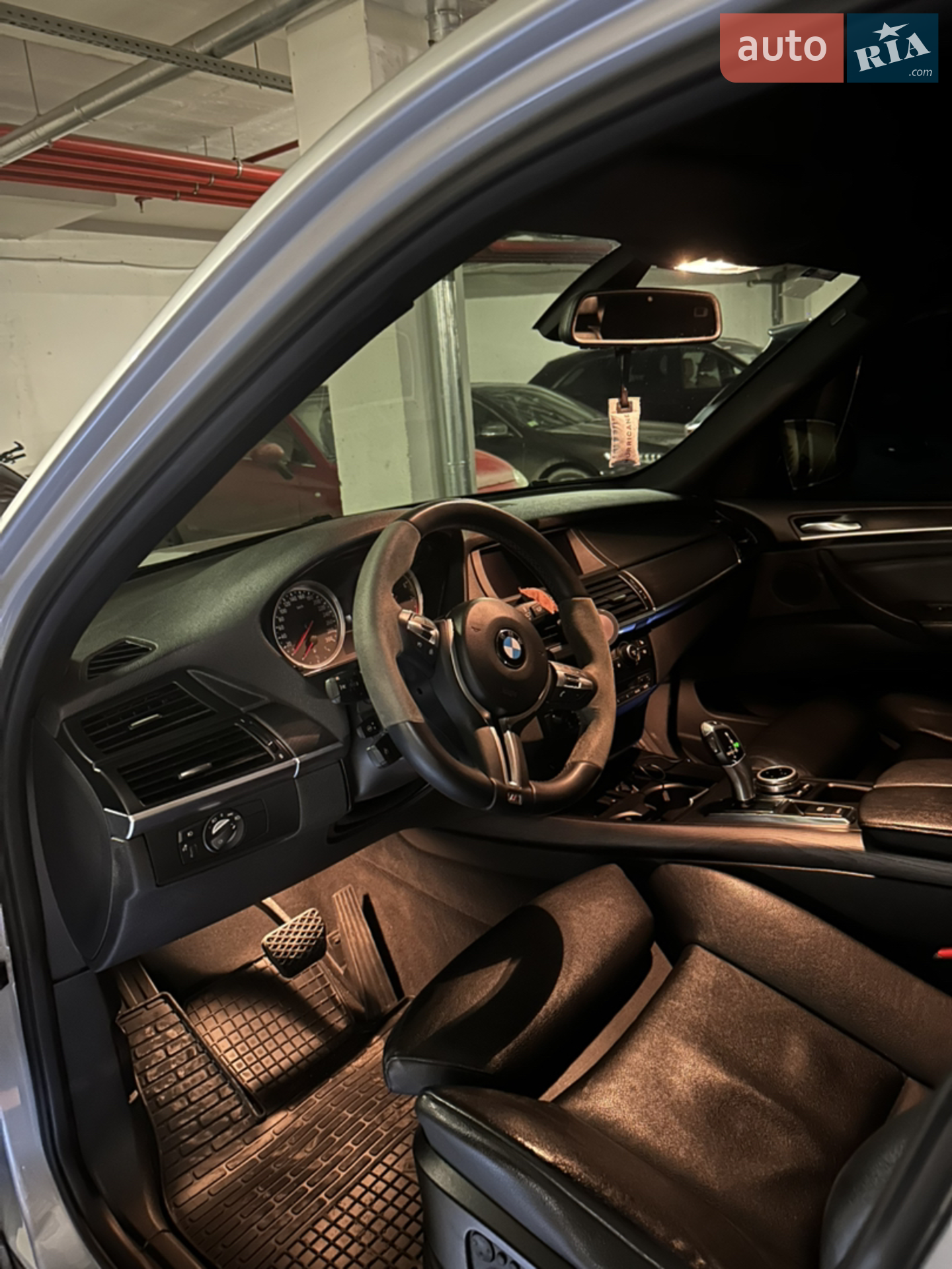 2010 BMW X5 - мініатюра 9