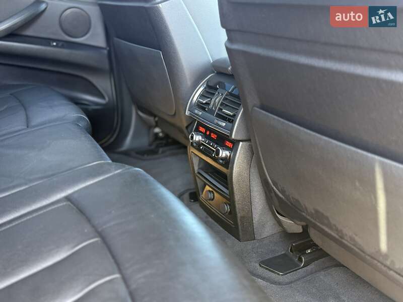 Внедорожник / Кроссовер BMW X5 2016 в Львове