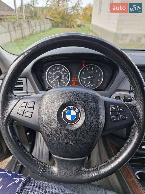 Позашляховик / Кросовер BMW X5 2011 в Києві фото 33 Позашляховик / Кросовер BMW X5 2011 в Києві