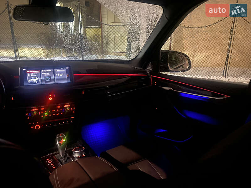 Внедорожник / Кроссовер BMW X5 2018 в Черновцах