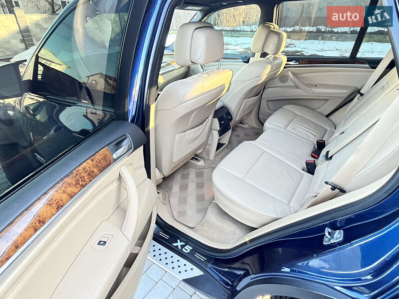 Позашляховик / Кросовер BMW X5 2010 в Нововолинську