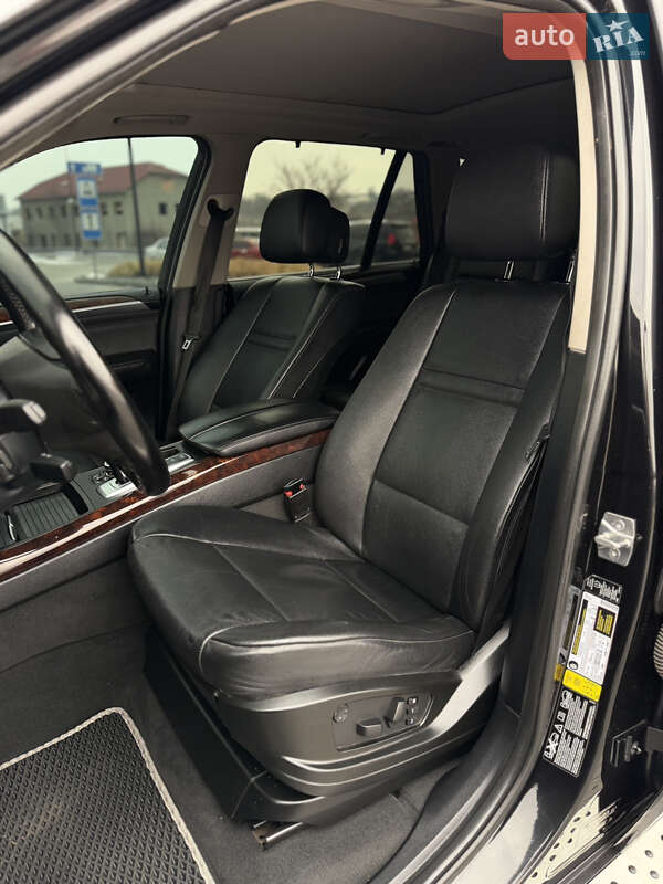Позашляховик / Кросовер BMW X5 2012 в Чернівцях фото 58 Позашляховик / Кросовер BMW X5 2012 в Чернівцях