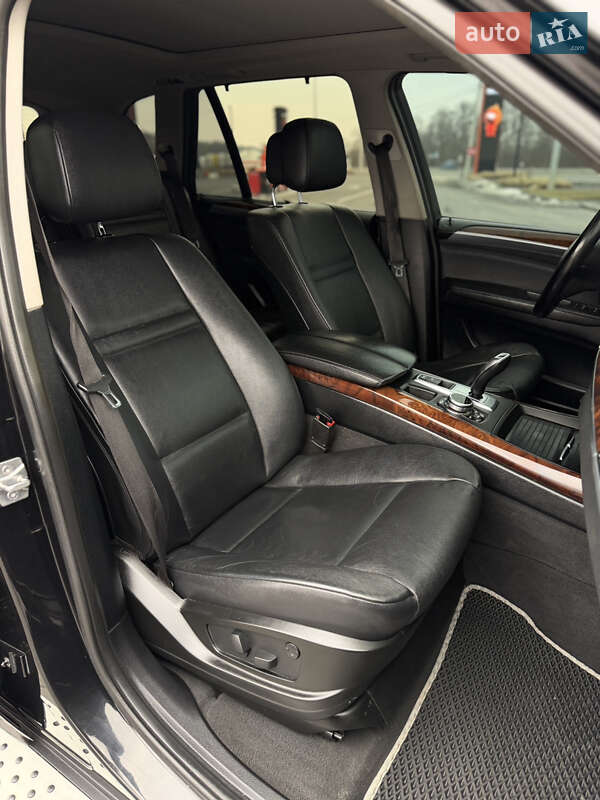 Позашляховик / Кросовер BMW X5 2012 в Чернівцях фото 73 Позашляховик / Кросовер BMW X5 2012 в Чернівцях