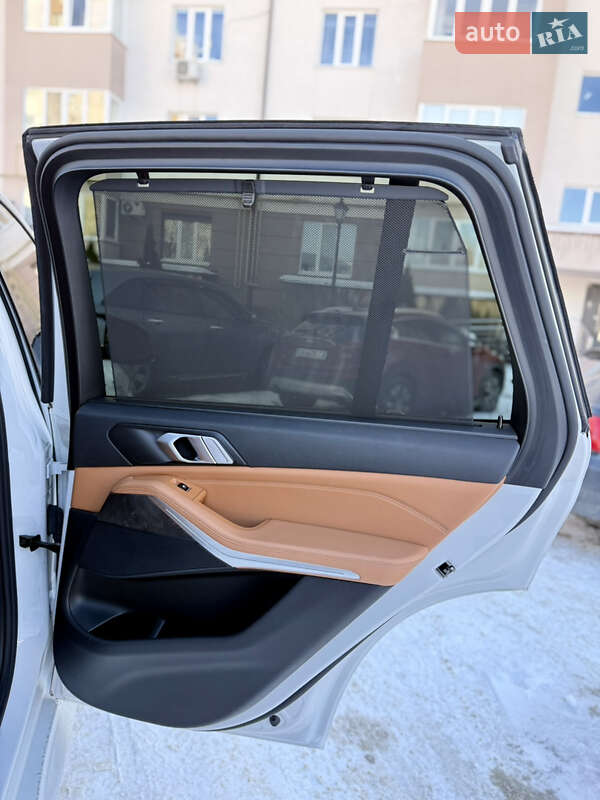 Позашляховик / Кросовер BMW X5 2018 в Києві фото 24 Позашляховик / Кросовер BMW X5 2018 в Києві