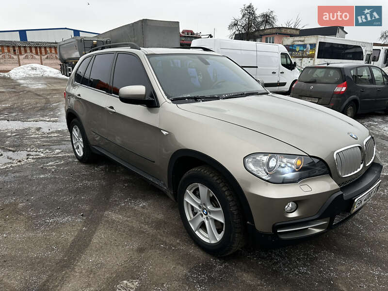 Позашляховик / Кросовер BMW X5 2008 в Рівному