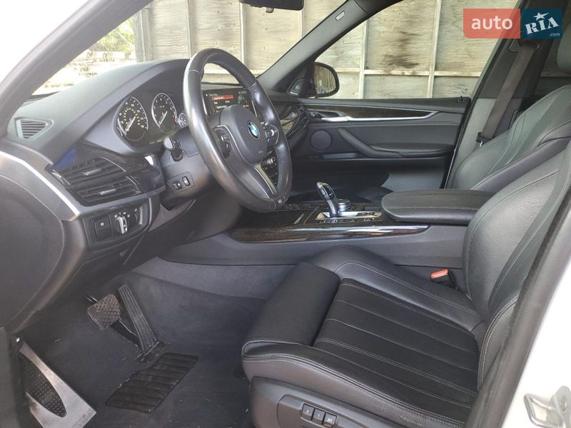 Позашляховик / Кросовер BMW X5 2017 в Чернівцях