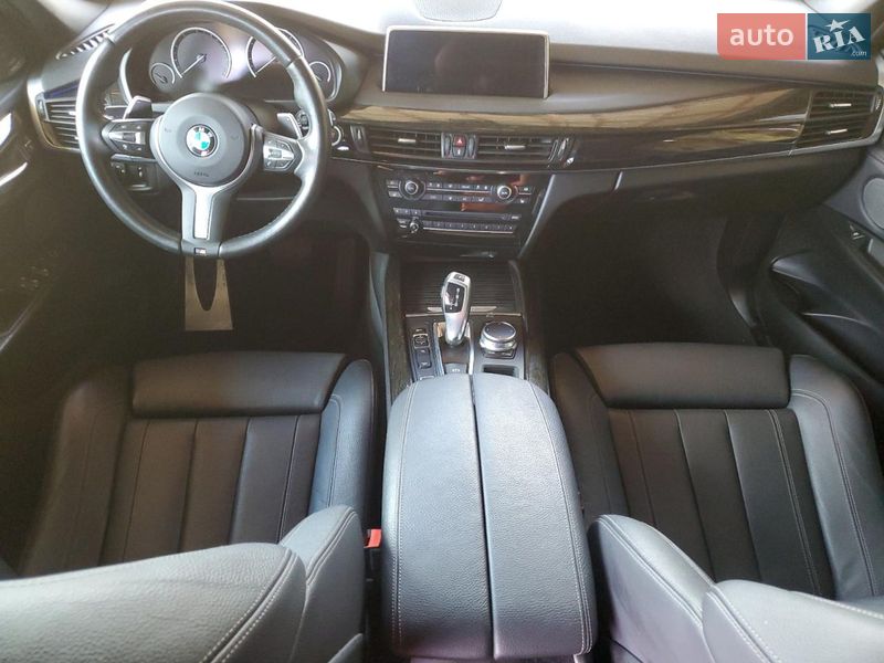 Позашляховик / Кросовер BMW X5 2017 в Чернівцях
