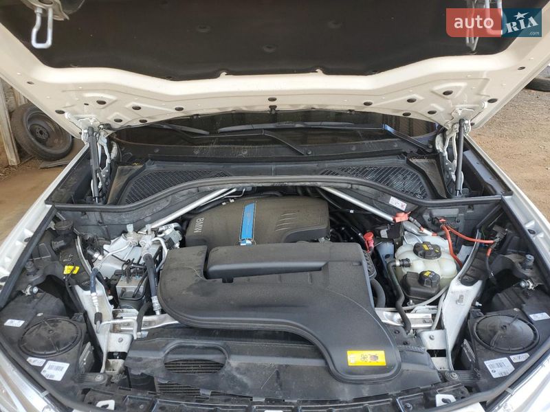 Позашляховик / Кросовер BMW X5 2017 в Чернівцях