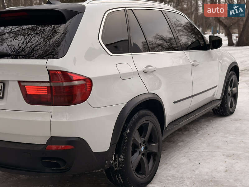 Позашляховик / Кросовер BMW X5 2009 в Чернігові