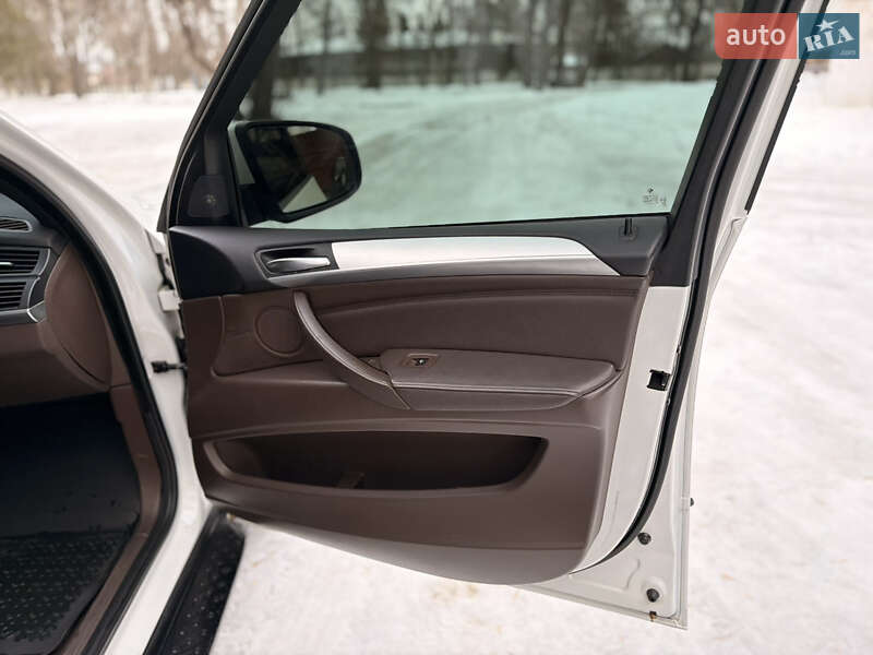 Позашляховик / Кросовер BMW X5 2009 в Чернігові