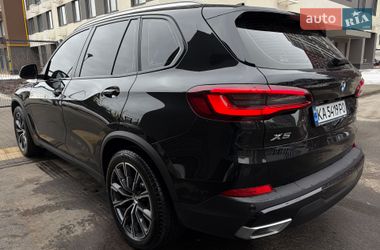 Внедорожник / Кроссовер BMW X5 2022 в Киеве