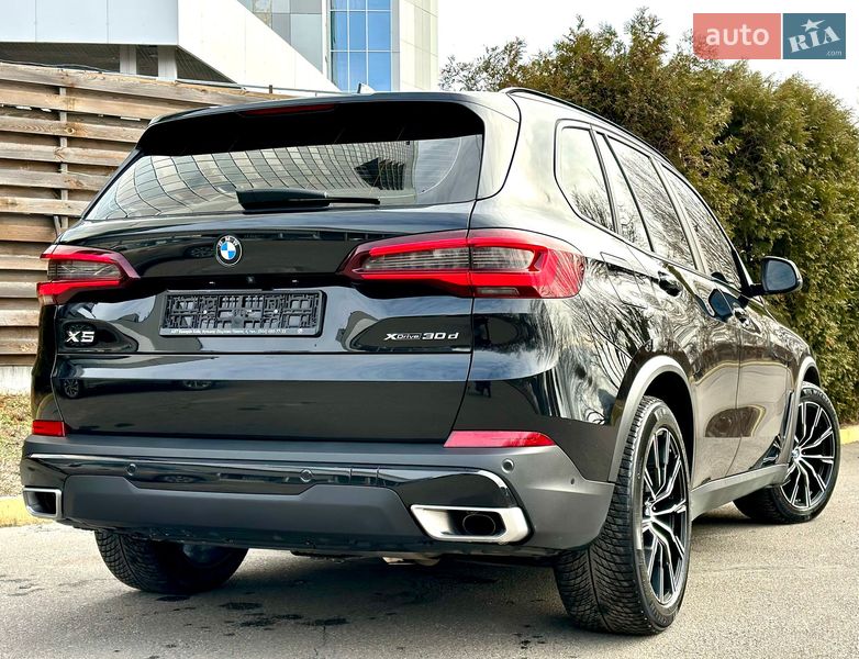 Внедорожник / Кроссовер BMW X5 2022 в Киеве