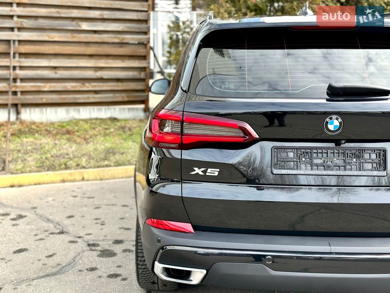 Внедорожник / Кроссовер BMW X5 2022 в Киеве