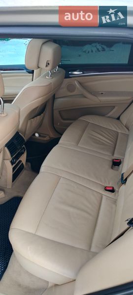 Позашляховик / Кросовер BMW X5 2010 в Полтаві