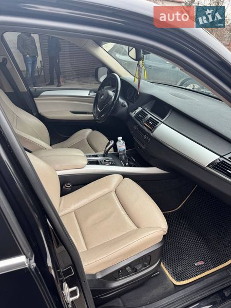 Позашляховик / Кросовер BMW X5 2011 в Івано-Франківську