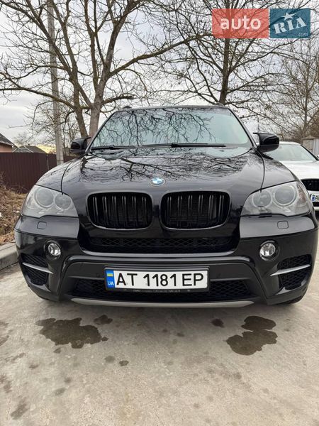 Позашляховик / Кросовер BMW X5 2011 в Івано-Франківську